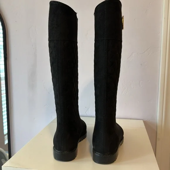 Tommy Hilfiger Black Quilted Winter Boots - Picture 2 of 7